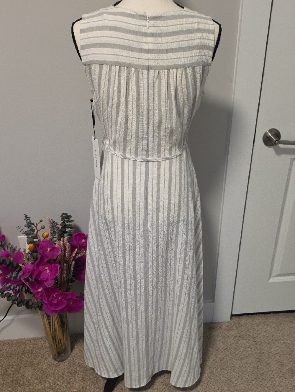 Calvin Klein White and Light Gray Striped Wrap Maxi Dress with Tie Waist - Picture 3 of 16